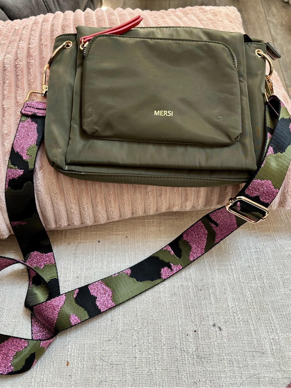 MERSI Olive Green Crossbody Bag with Pink Camo Strap